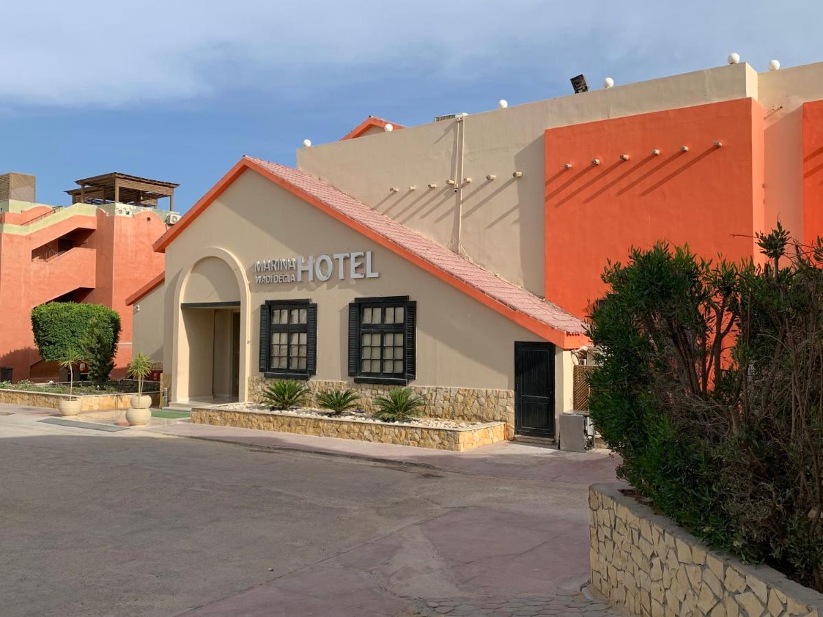 Marina Wadi Degla Hotel Ain Sukhna Exterior photo