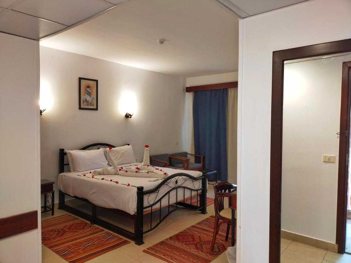 Marina Wadi Degla Hotel Ain Sukhna Exterior photo